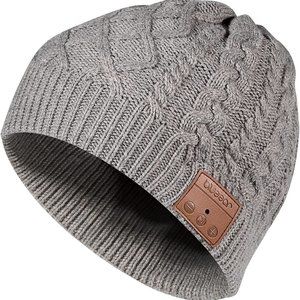 Bluetooth beanie